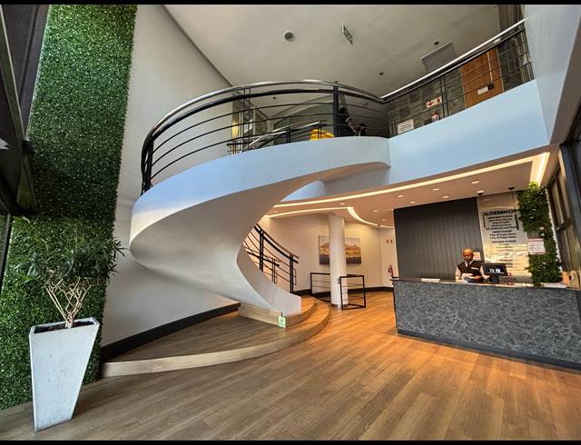 562.40M² OFFICE TO LET IN TYGER VALLEY